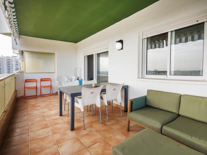 Apartamentos familiares en El Puig con piscina